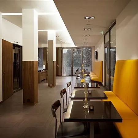 Venusberghotel 4*